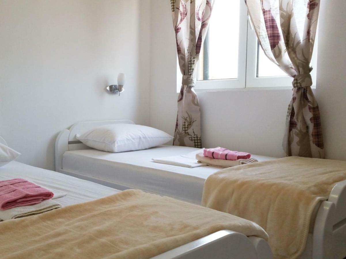 Apartmani Marijana Sibenik Bagian luar foto