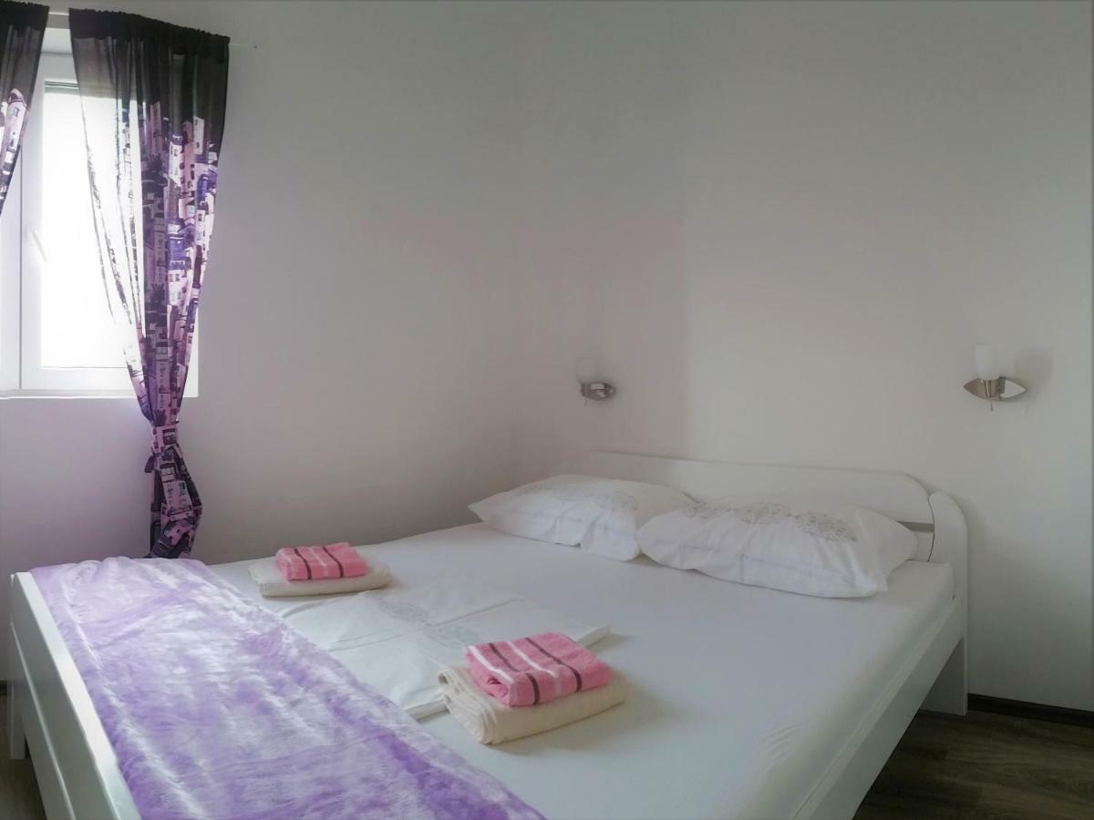 Apartmani Marijana Sibenik Bagian luar foto